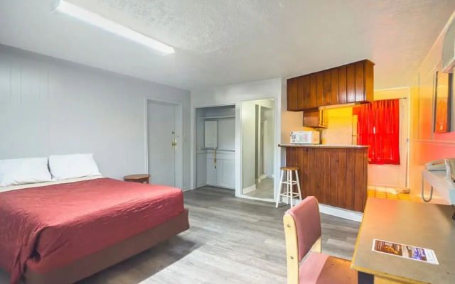 Colony Inn By OYO Columbus US-280