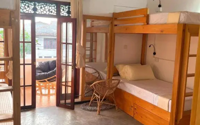 Hummus Hotel Hikkaduwa