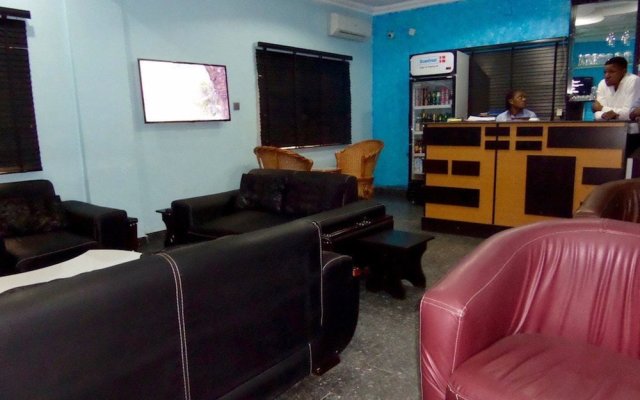 Blueseasons Hotel Suites - Standard in Lagos, Nigeria from 42$, photos, reviews - zenhotels.com