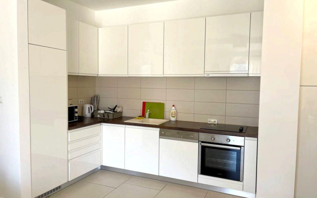 Impeccable 1-bed Apartment in Morinj