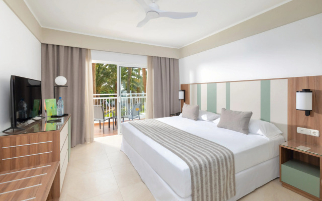Hotel Riu Paraiso Lanzarote - All Inclusive