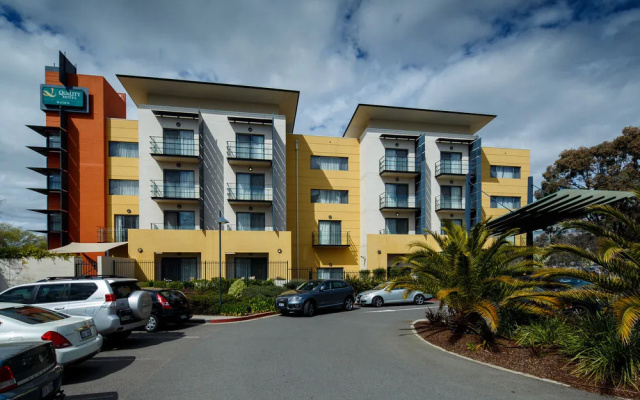 The Woden Hotel