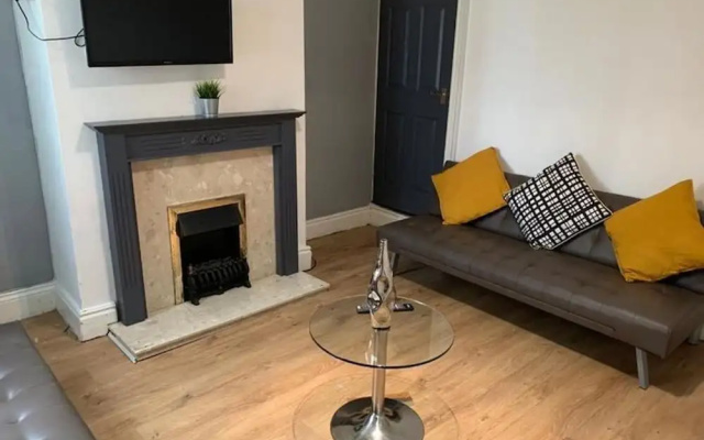 Gateway Mews 5 Bedroom Home