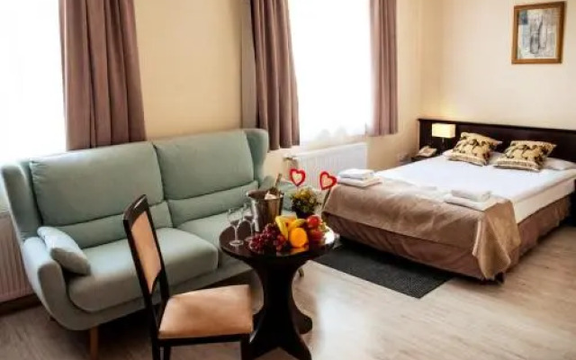 Hotel Feniks