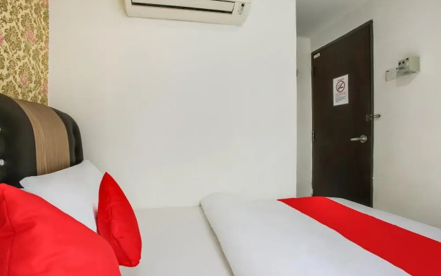 OYO 89608 Ms Nyonya Hotel Malacca Raya