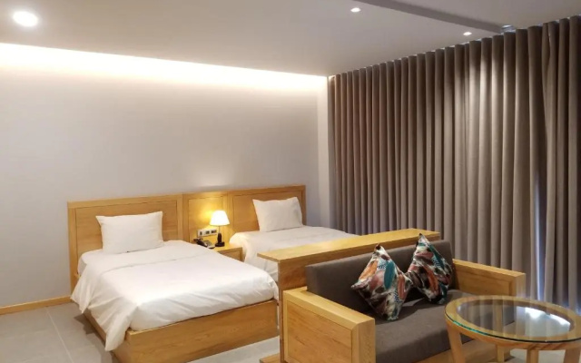 Infinity Pool - 5 min walk to beach - Sekong Apartment