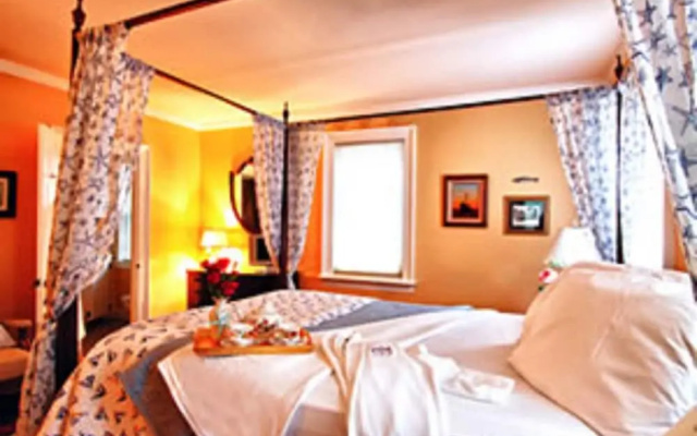 1750 Inn at Sandwich Center