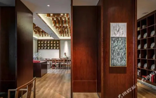 Yunyi Zhenyue Garden Hotel
