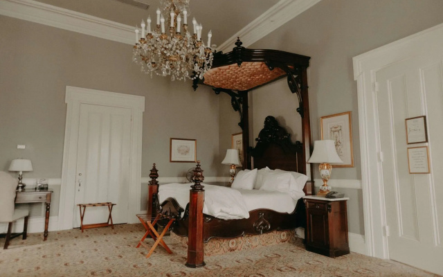 Dunleith Historic Inn