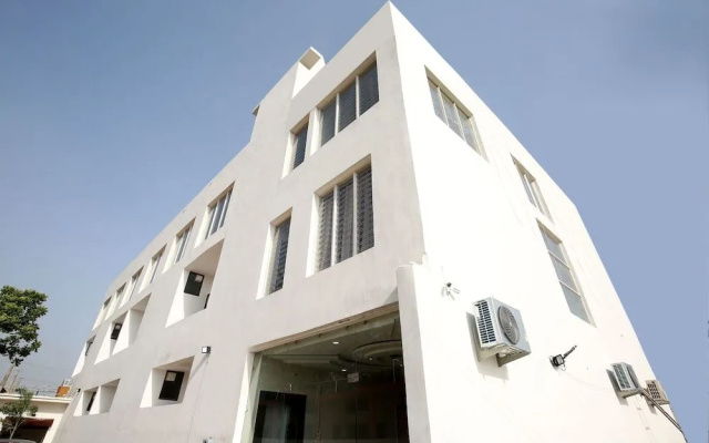 Oyo 42991 Mehra Dhaba