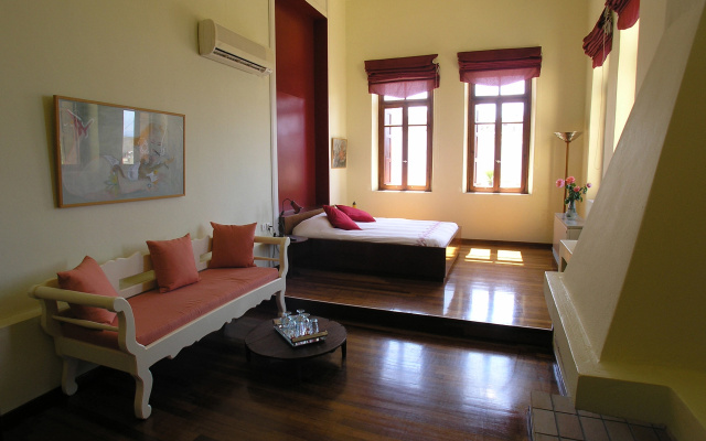 Villa Maroulas