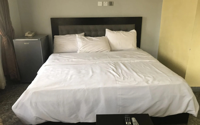 Pentagon Luxury Suites Enugu
