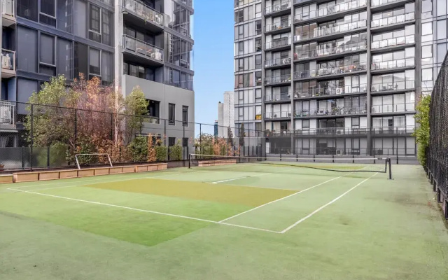 Luxe 2-bed Apartment With River Views Near Casino