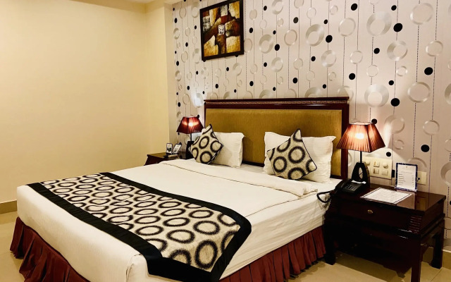 Hotel KRC Palace