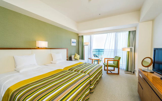 Отель Southern Beach Hotel & Resort Okinawa