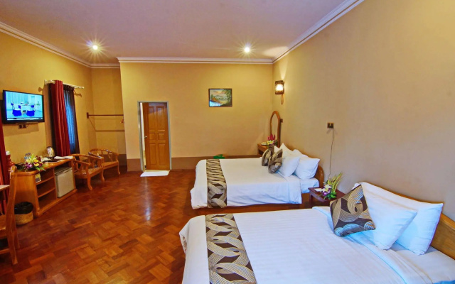 Triumph Hotel