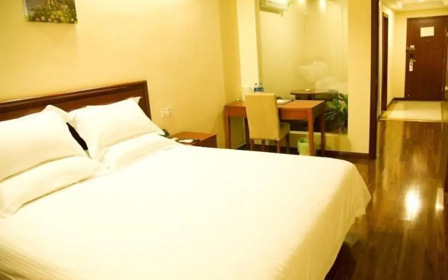 GreenTree Inn Jiangsu Suzhou Kunshan Huaqiao Household Building Materials City Shell Hotel