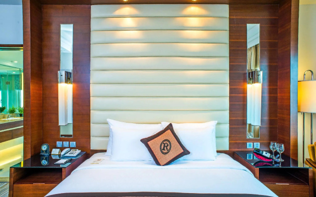 Royal Halong Hotel