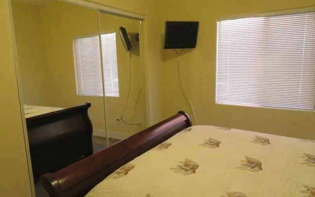 2 Bedroom Condo in Mesquite #215