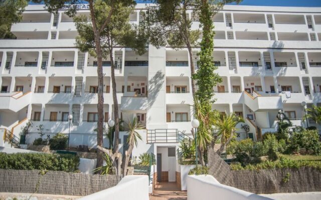 Отель Sun Beach - Только для взрослых Испания, Санта-Понса - отзывы, цены и фото номеров - забронировать отель Sun Beach - Только для взрослых онлайн вид на фасад