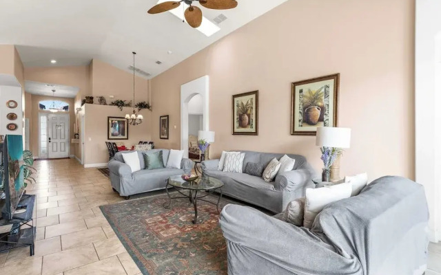 Tuscan Tranquility Villa, 10ppl