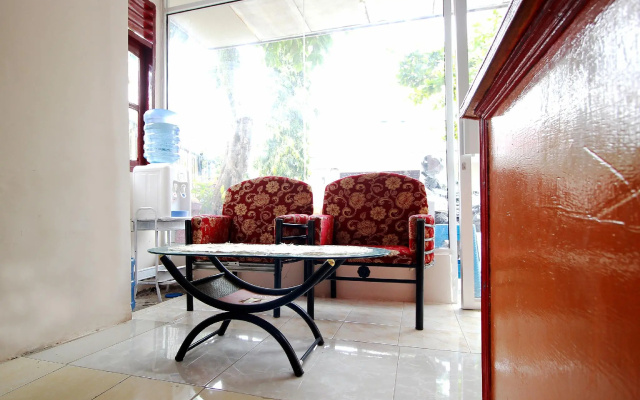 OYO 2647 Anissa Guest House