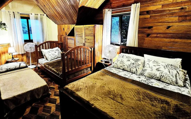Vacation House Camp 7 Baguio Transient 6BR