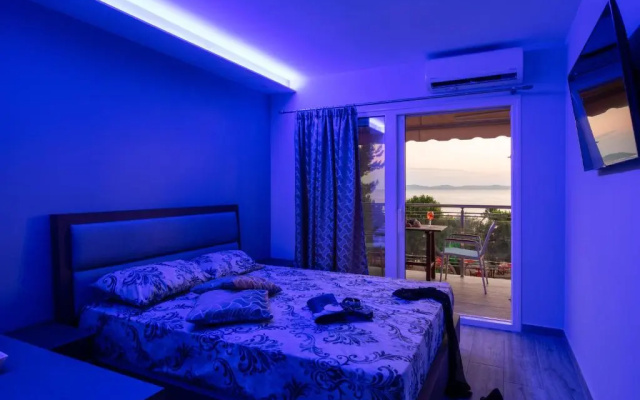 Sunset Studios - New Suites with Seaview & Back Side Apartements