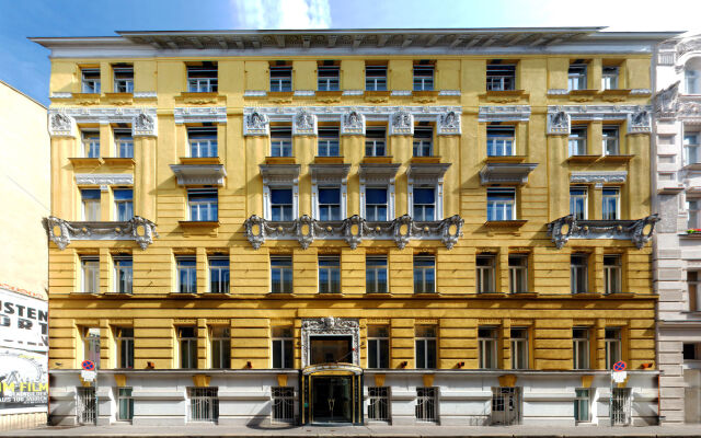 Отель Carlton Opera Австрия, Вена - 5 отзывов об отеле, цены и фото номеров - забронировать отель Carlton Opera онлайн вид на фасад