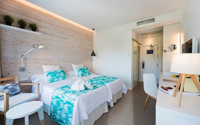 FERGUS Style Palmanova - Adults Only