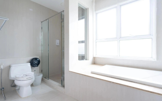 Greenview Ekkamai 10