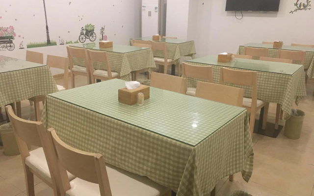 Hanting Hotel Yangzhong Walking Street