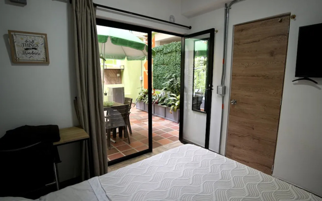 CoLink House Hotel