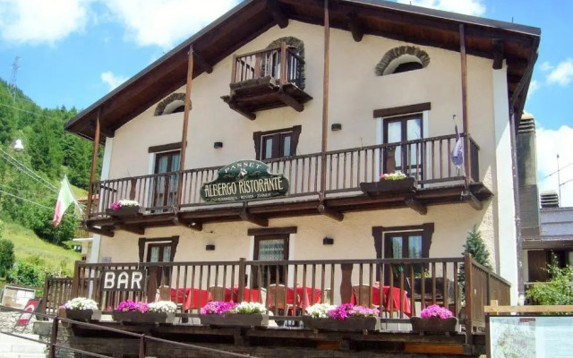 Albergo Passet