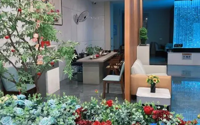 Najia Yunjv Hotel (Mengzi Nanhu Park)