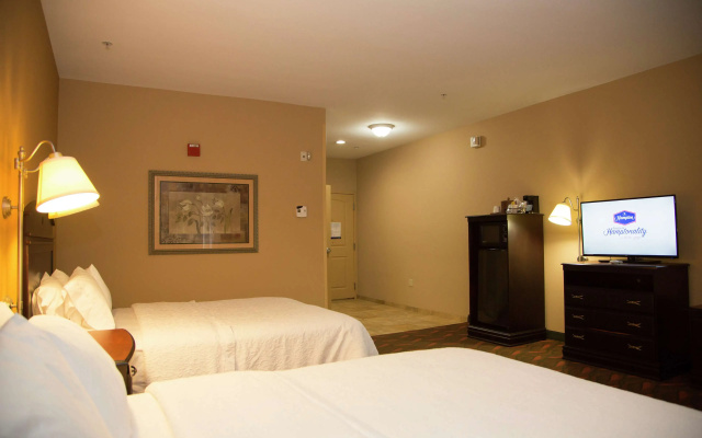 Hampton Inn & Suites Houston - Rosenberg