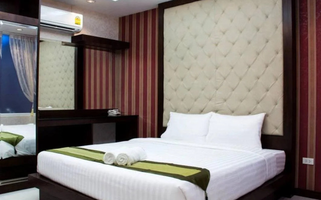 Roses Hua Hin Hotel
