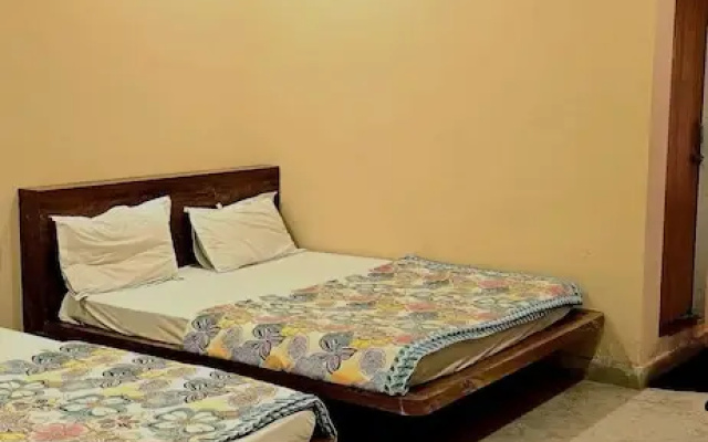 Sunrise Hotel & Restaurant
