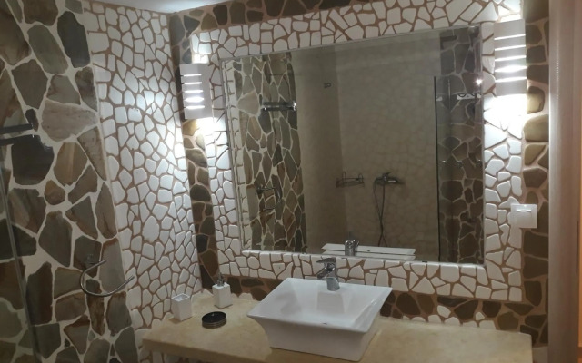 Evdokia's Apartments and Rooms