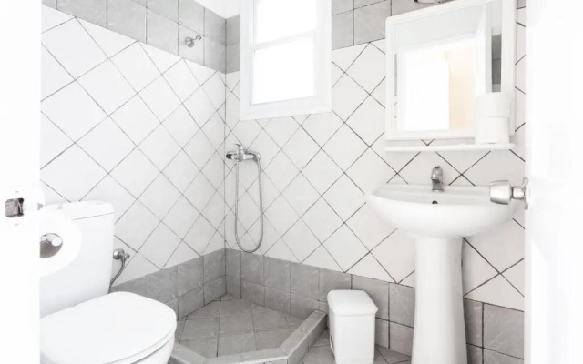 Despina Studio with Kitchenette Raxes #3