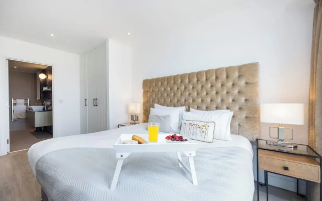 ExCel Pad 3 Bed and 3 Bath Apartment