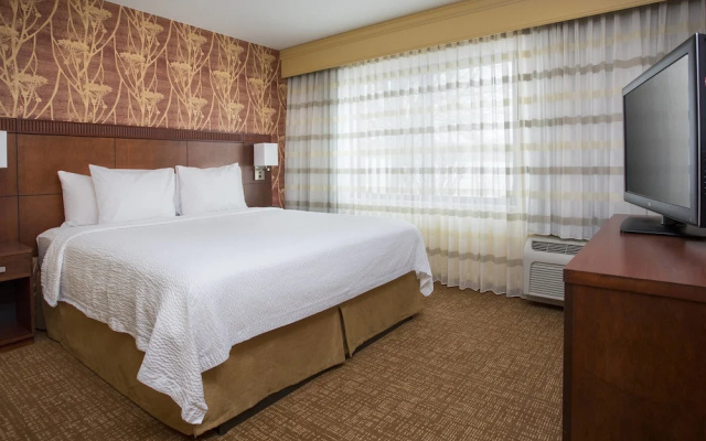 Courtyard Peoria