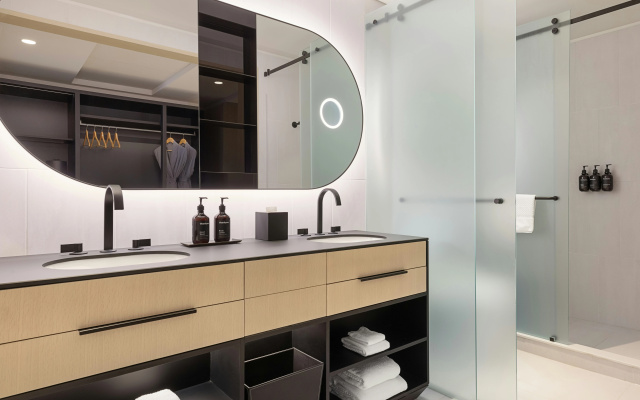 Canopy By Hilton Toronto Yorkville