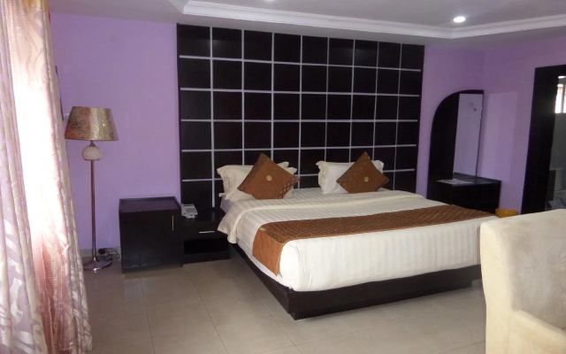 Galpin Suites Hotel