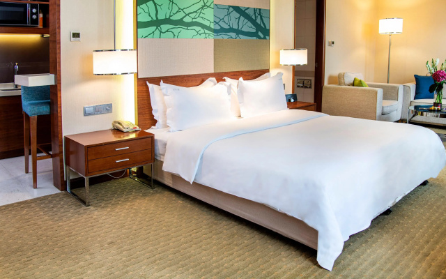 Holiday Inn Shenzhen Donghua by IHG