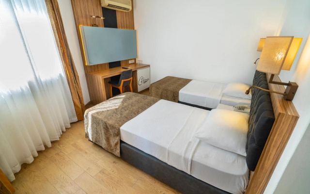 Kleopatra Celine Hotel