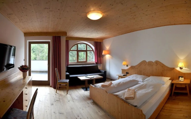 Berghotel Pine