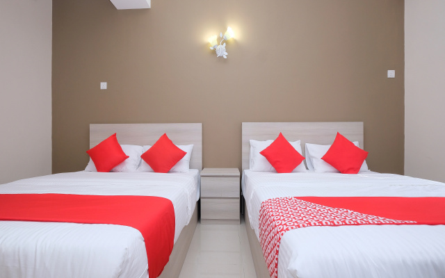 Super OYO 43935 Mancalin Hotel