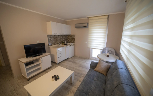 Silver Tower Residence Family Suites