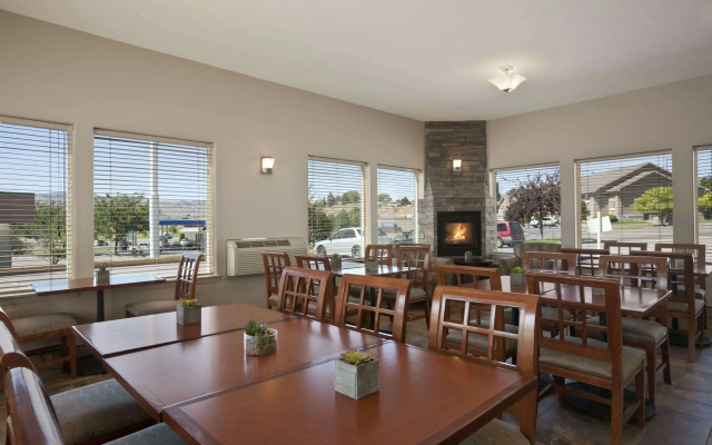 Super 8 by Wyndham Pocatello